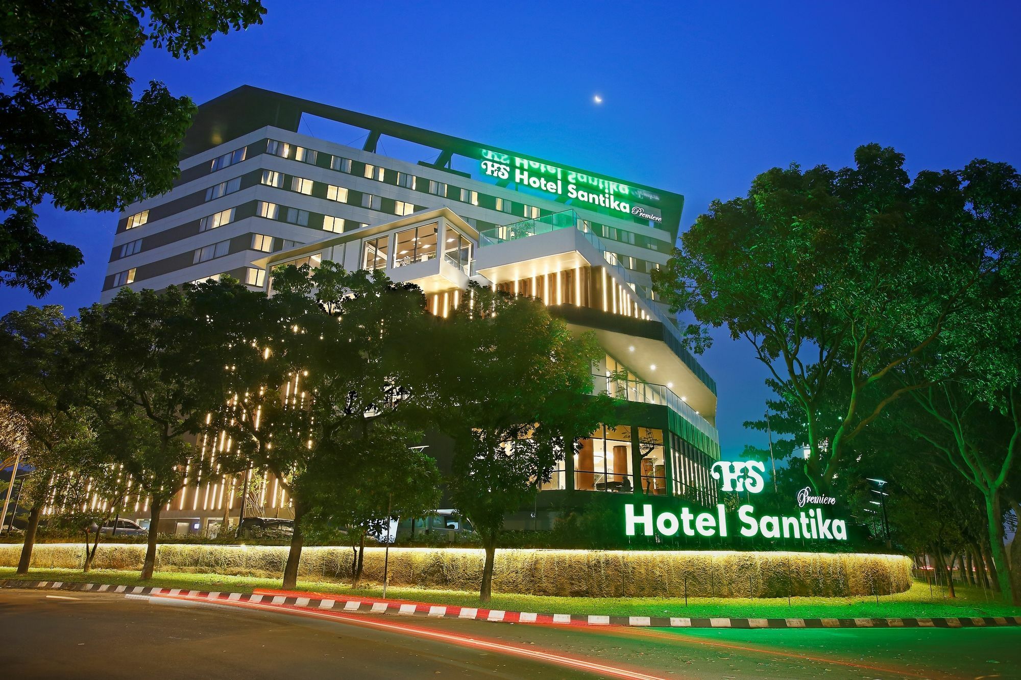 מלון סרפונג Santika Premiere Bintaro מראה חיצוני תמונה
